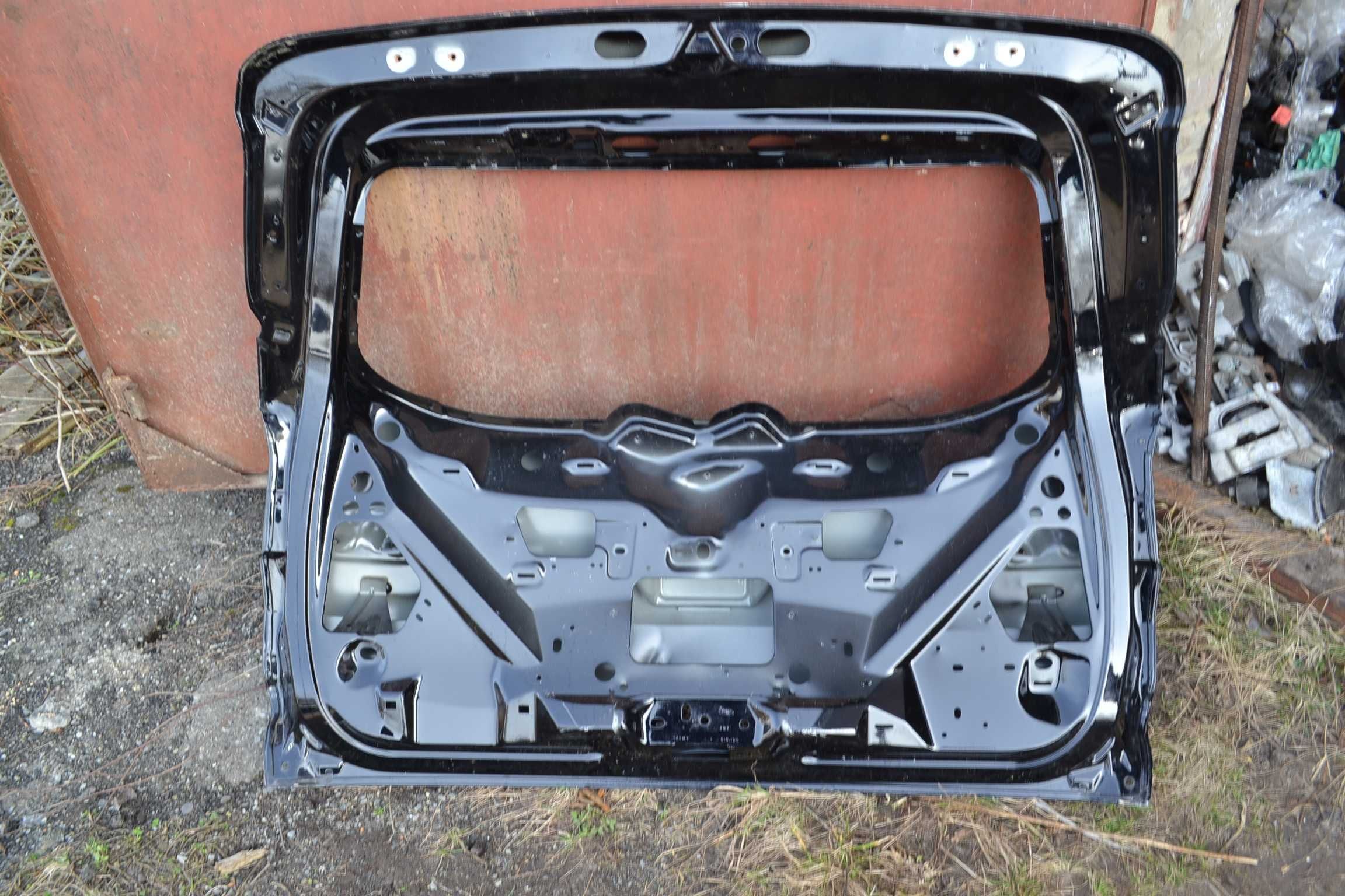 Кришка багажника Ford Kuga / Ford Escape/ (2016-2018) GV41S40400-AU