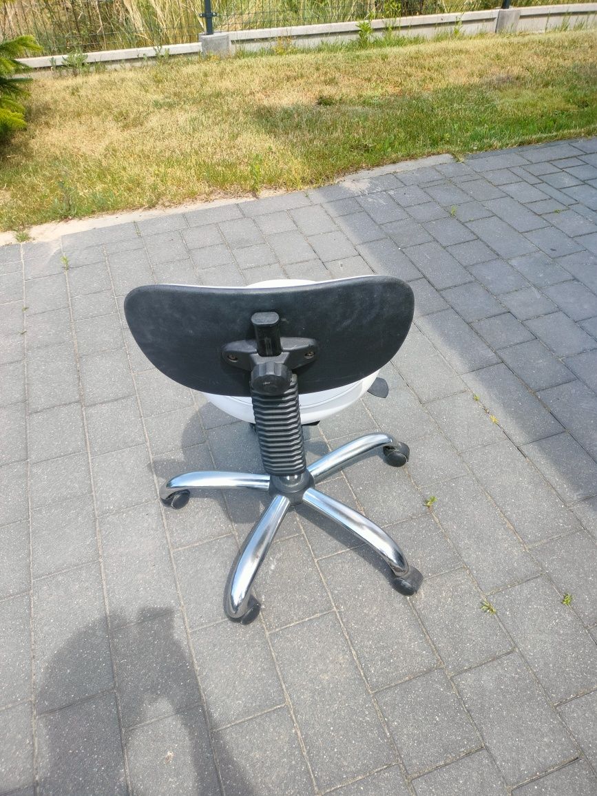 Krzesło obrotowe regulowane