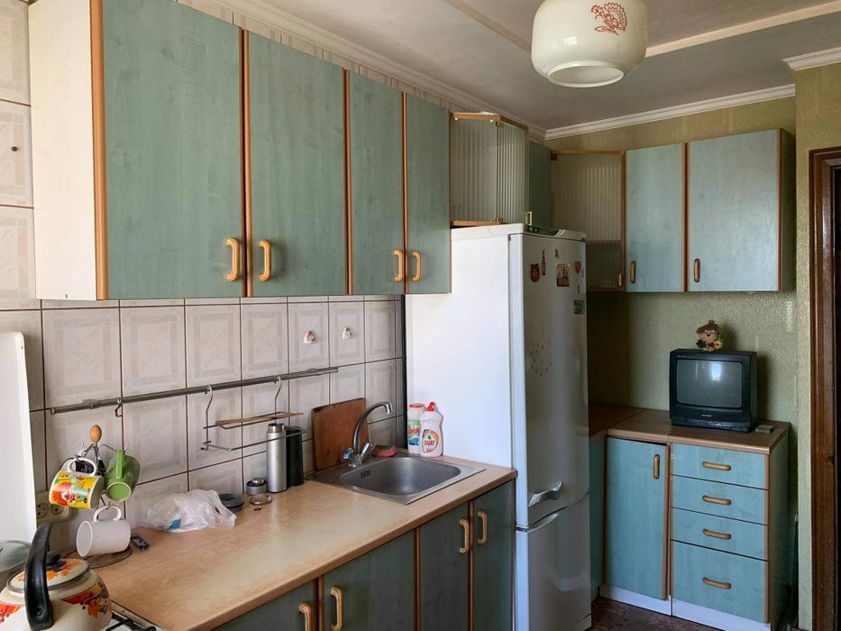 Здам кімнату в трикімнатній квартирі