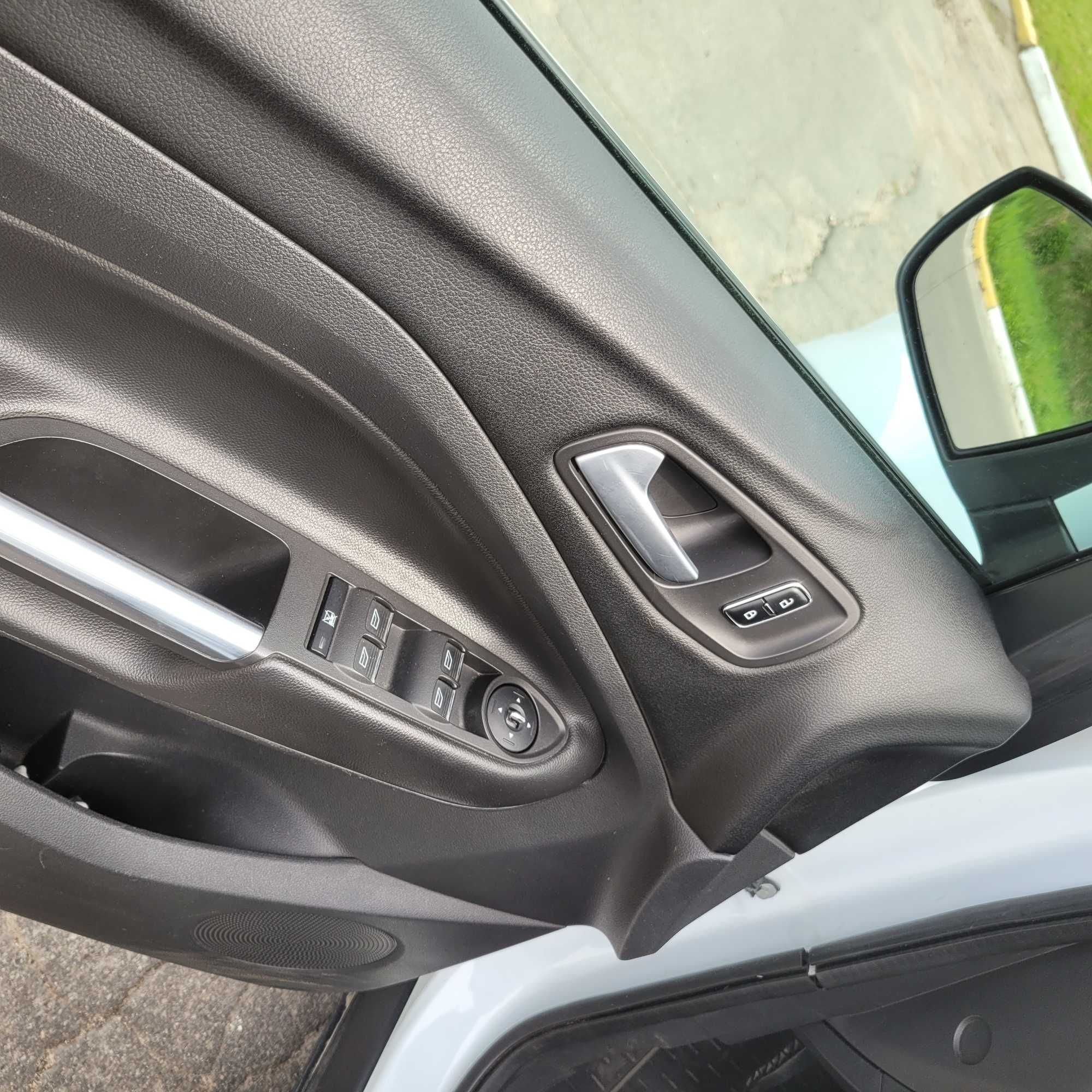 Продам Ford Kuga 2013 дизель 2л передній