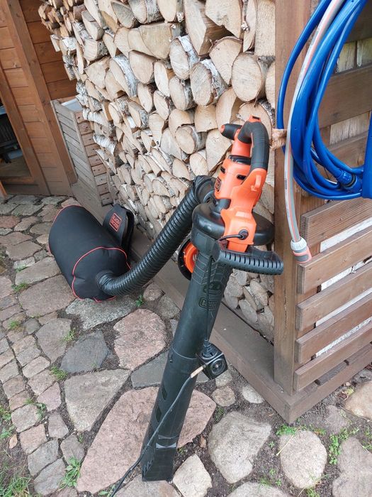 Odkurzacz do liści z dmuchawą Black&Decker Supermocny 3000W 17000l/min