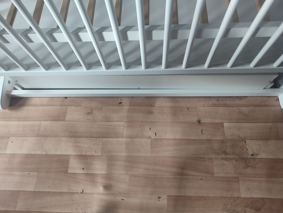 Łóżeczko drewniane z opcją kołyski