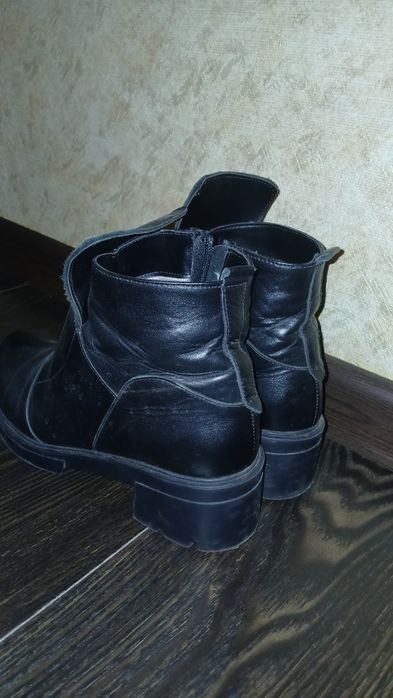 Жіночі зимові черевики