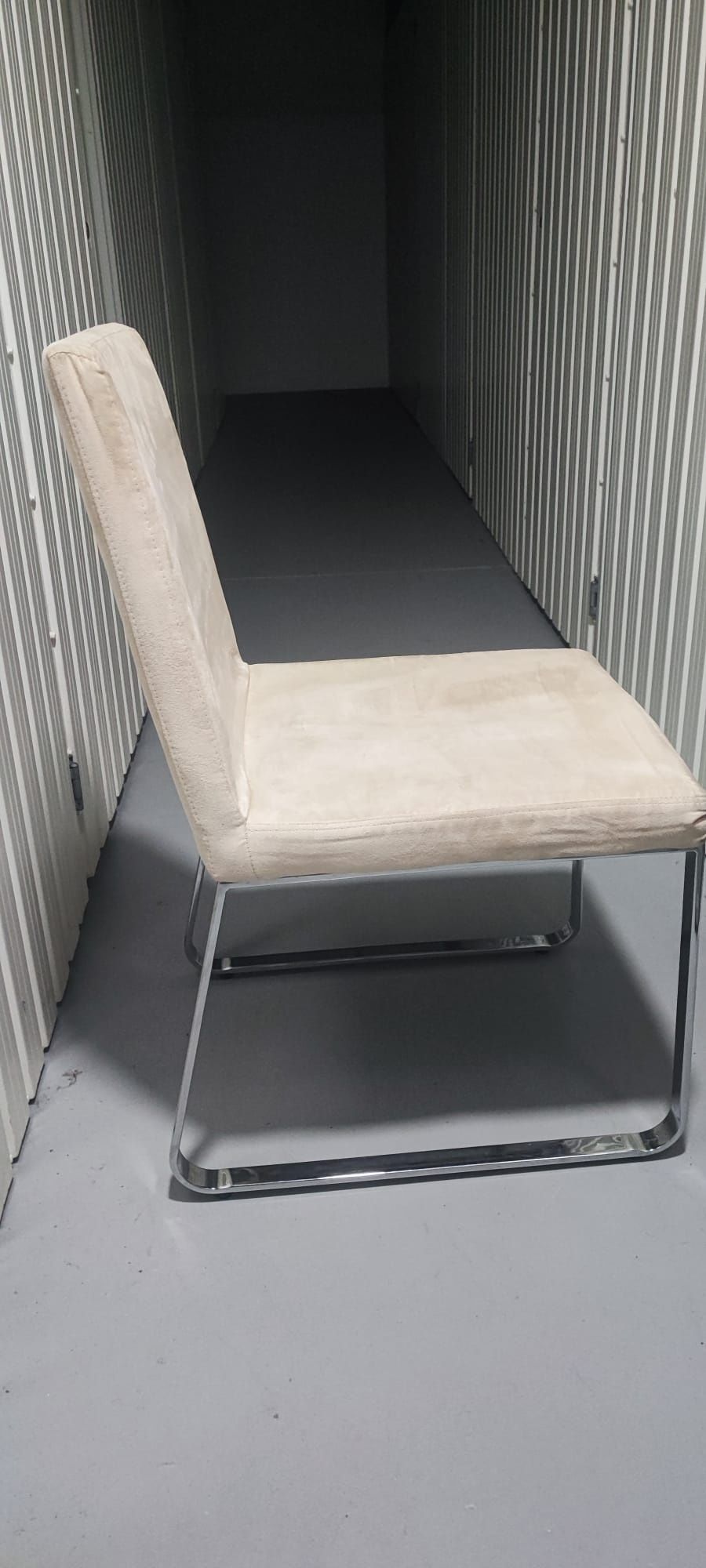Mesa em vidro temperado+ conjunto de 8 cadeiras