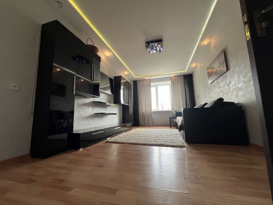 ВЛАСНИК !!! Продам двох кімнатну квартиру по вулиці Карпатська ВЛАСНИК