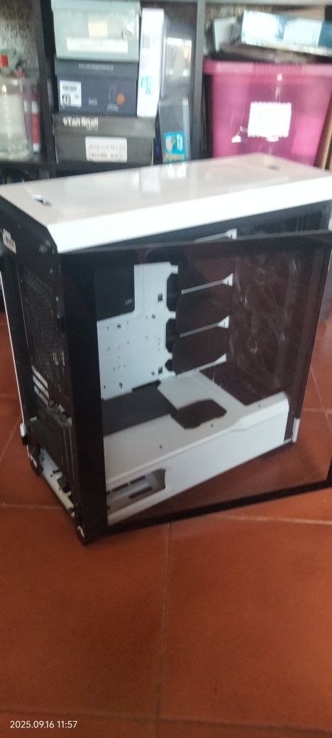 Caixa pc de torre gaming