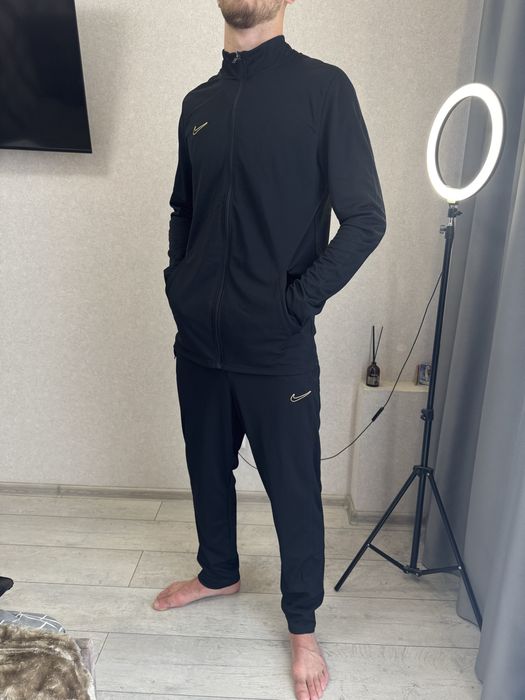 Новий Оригінальний Спортивний Костюм Nike Dri-Fit