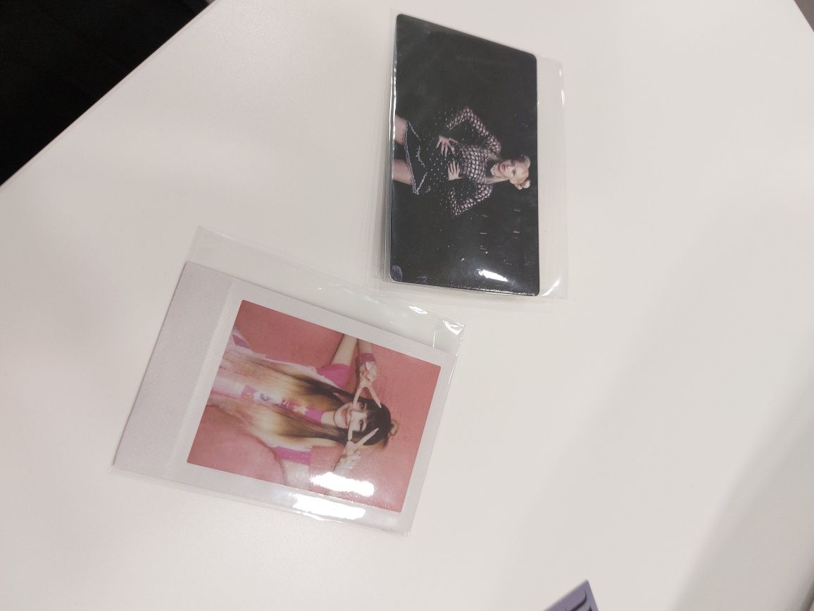 BLACKPINK Lisa - Photocards