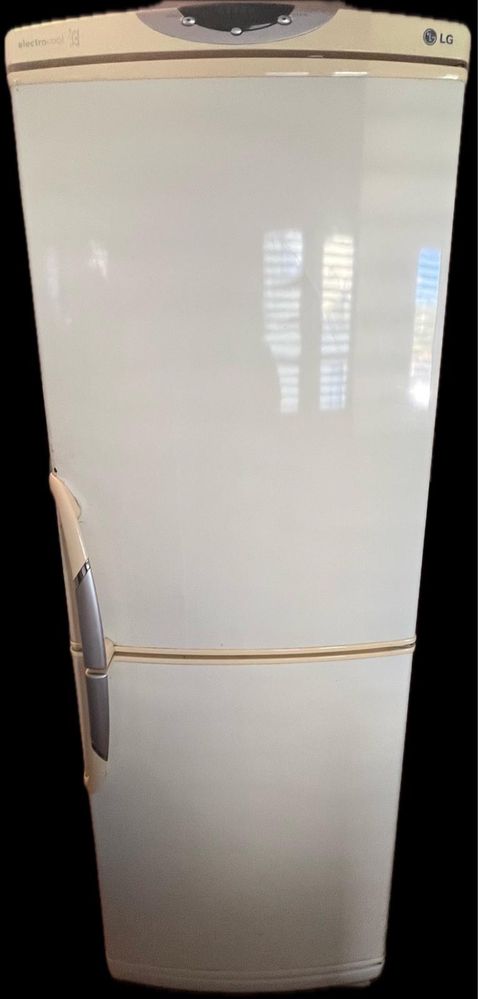 Frigorifico Combinado LG / Fridge and freezer combo LG