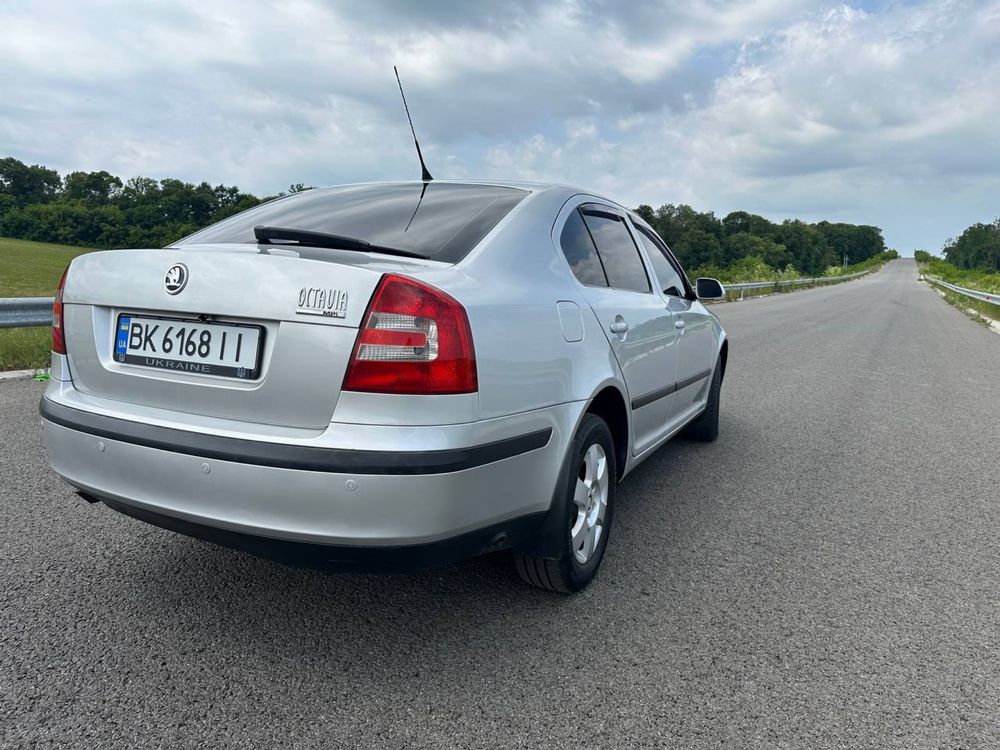 Автомобіль Шкода октавія