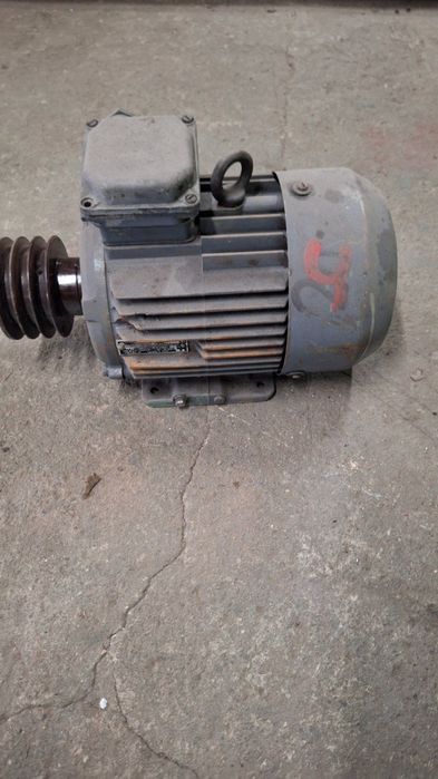 Продам електродвигун 380 V, 5,5 кіловат, 1400 Об