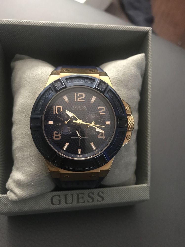 Zegarek GUESS meski jak nowy granatowy
