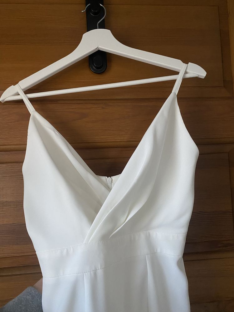 Sukienka ślubna minimalistyczna S elegancka