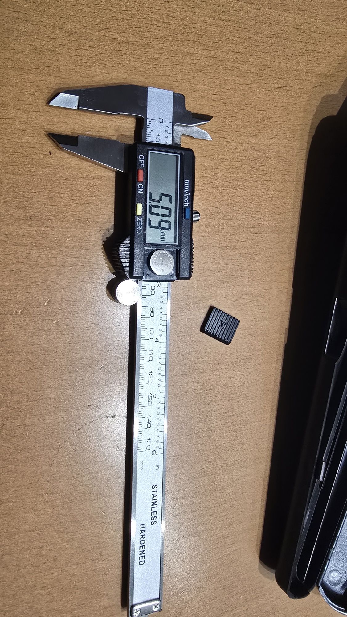 Suwmiarka elektroniczna Luxtools