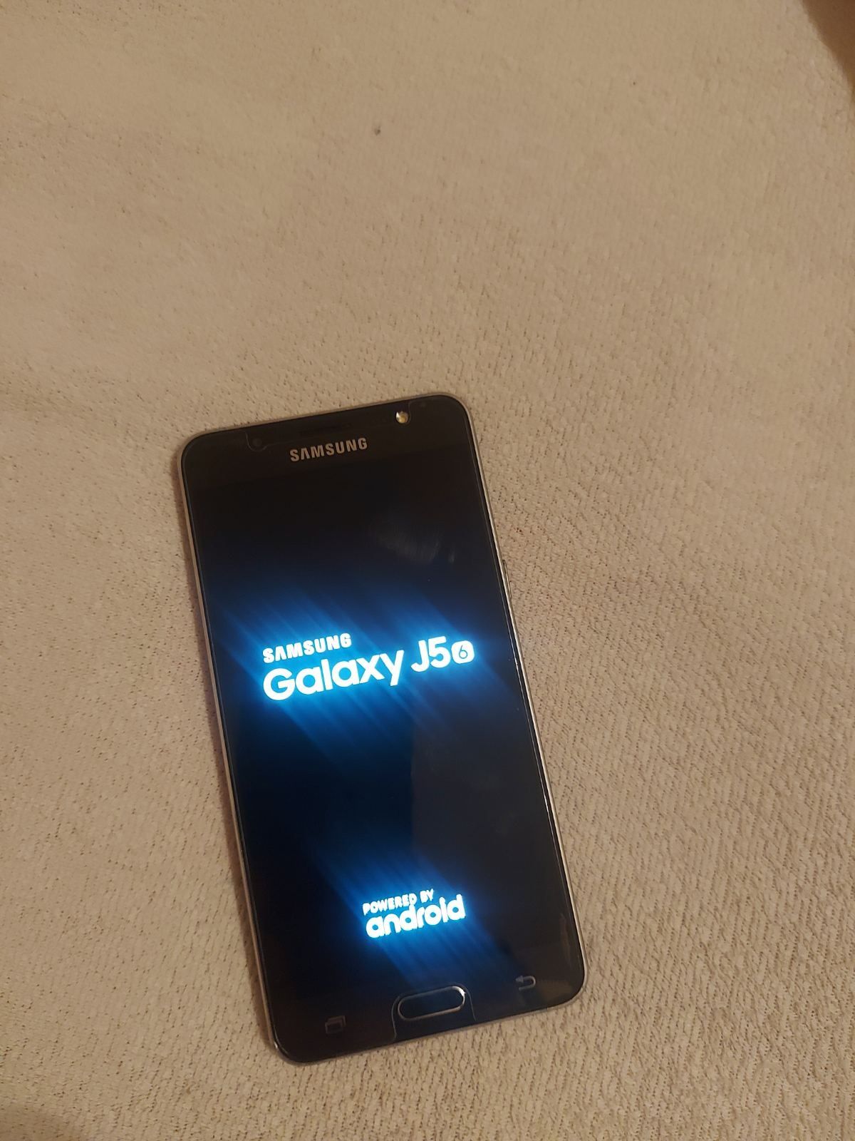 Продам  телефон смартфон Galaxy 5[6] в гарному стані