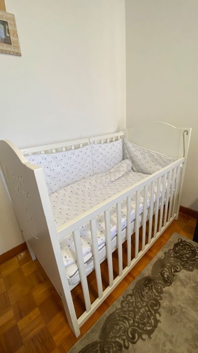 Berço com colchão