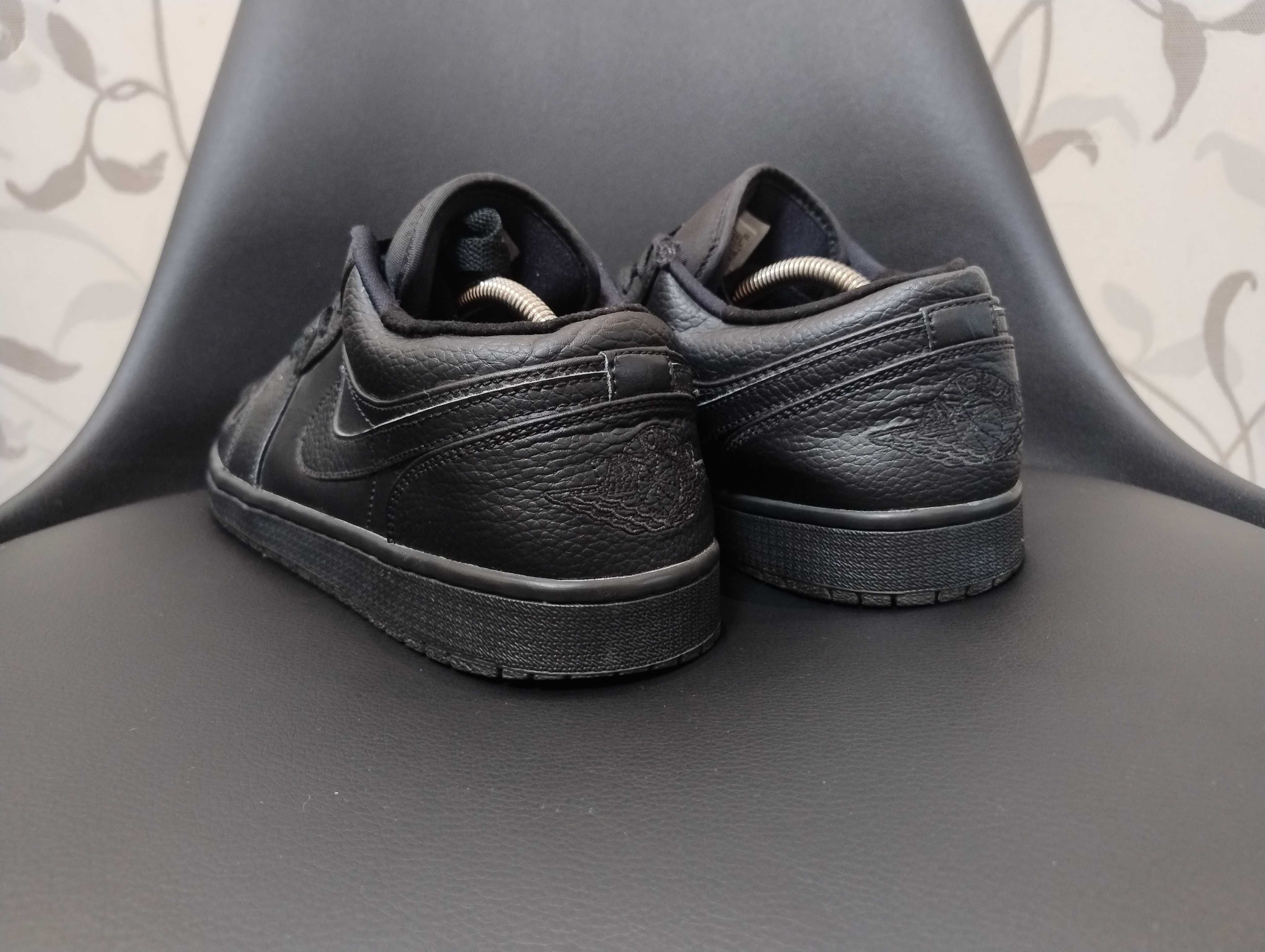Кроссовки Air Jordan 1 Low Black оригинал