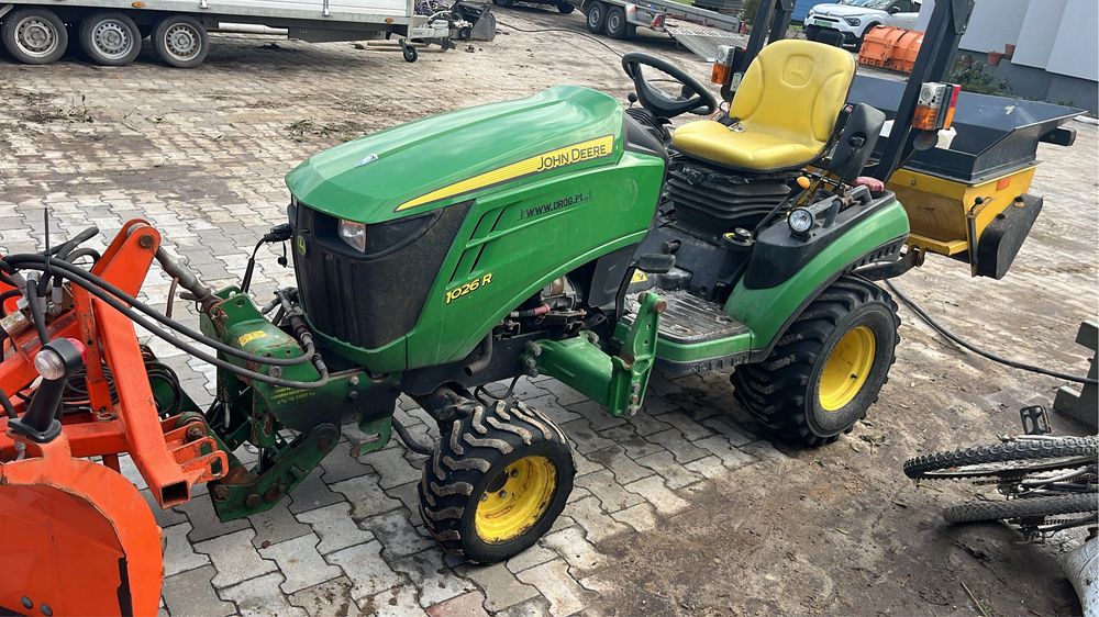 John deere 1026r pelen zestaw