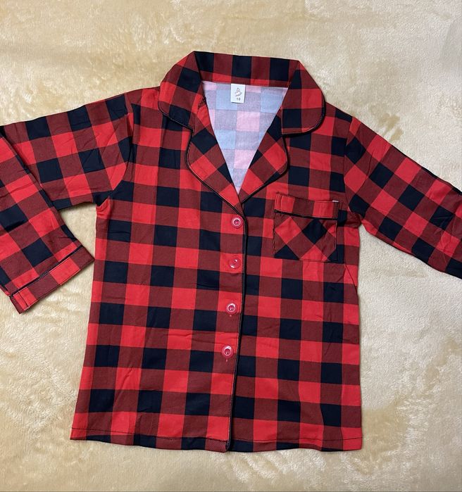 Дитяча піжама в клітинку