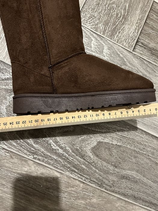 Женские угги.Угги шоколадного цвета.