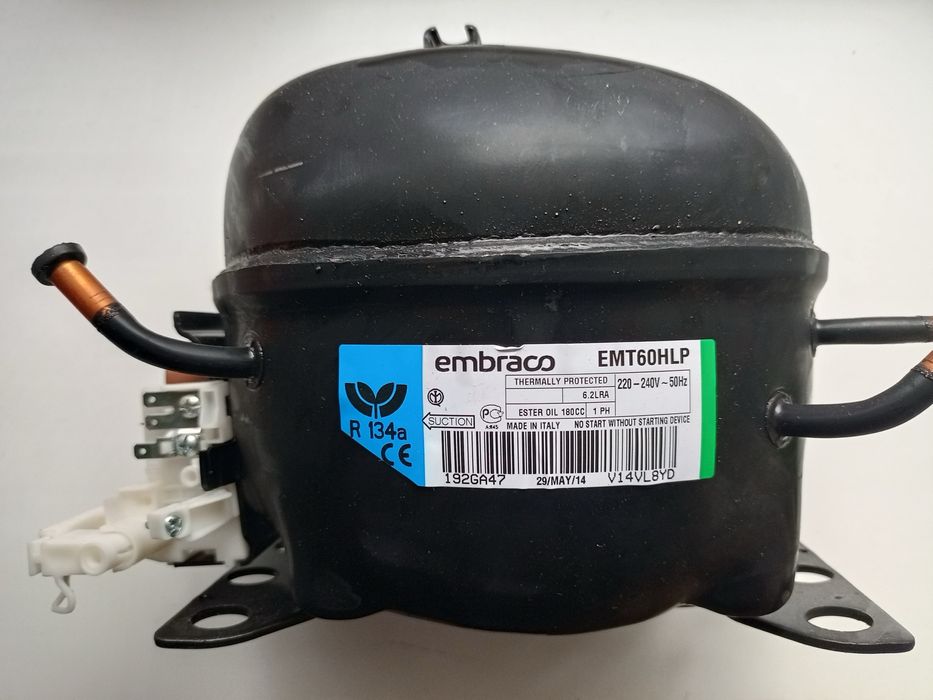Компрессор Embarco EMT60HLP R134A для холодильника