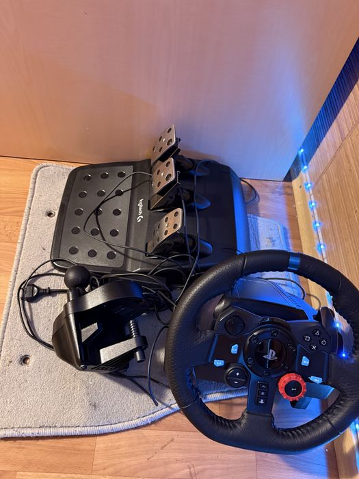 Комплект 3 в 1 Руль и педали Logitech G29