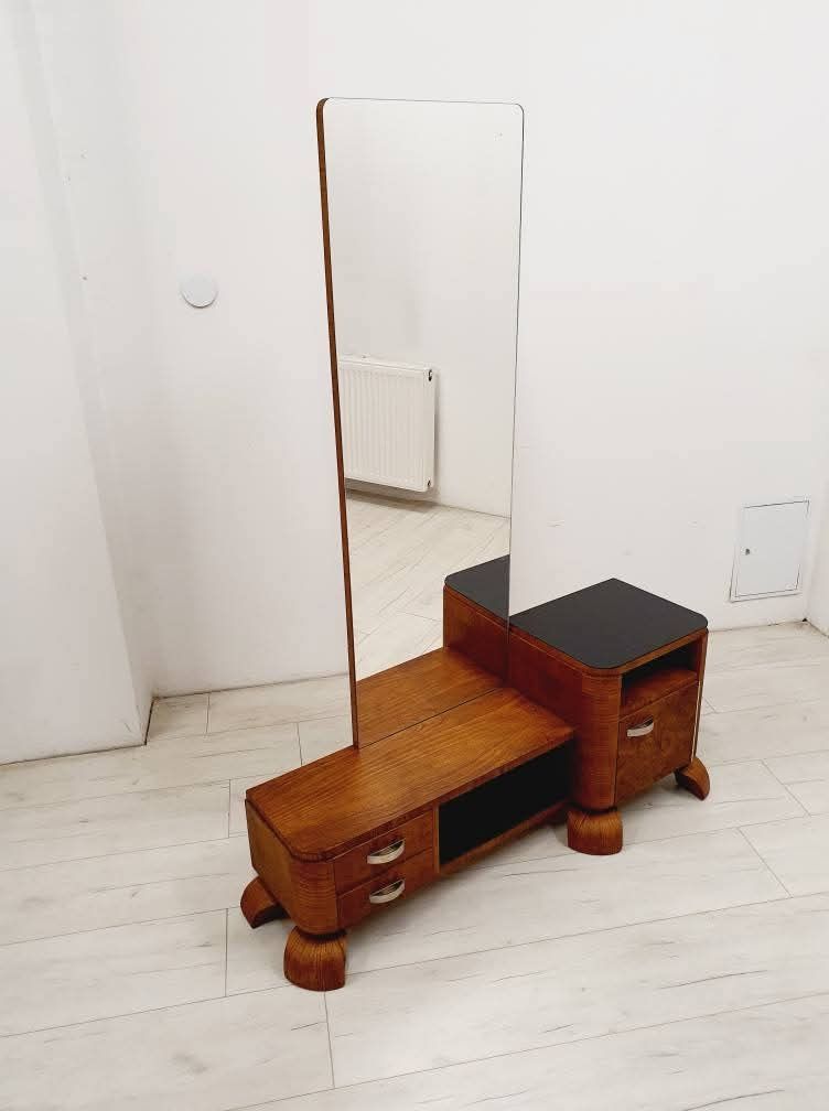 Toaletka Art Deco Jindrich Halabala