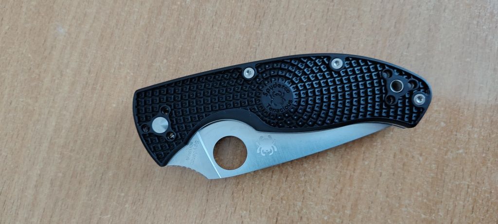 Nóż Spyderco Tenacious FRN oryginał