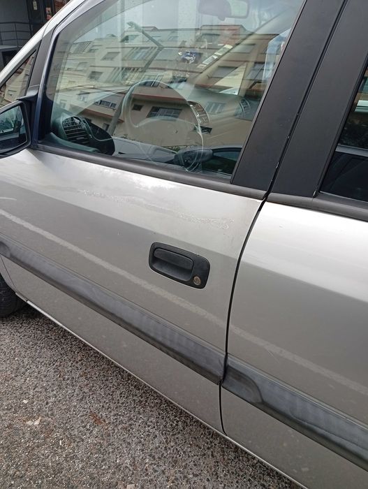 Opel Zafira 1.9 gasóleo ano 99