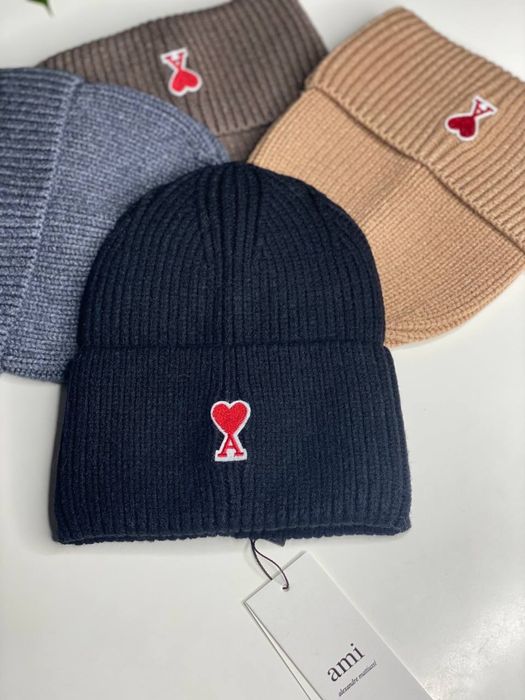 Жіноча шапка зимова сіра Вовняна з відворотом віскоза чорна/беж тепла