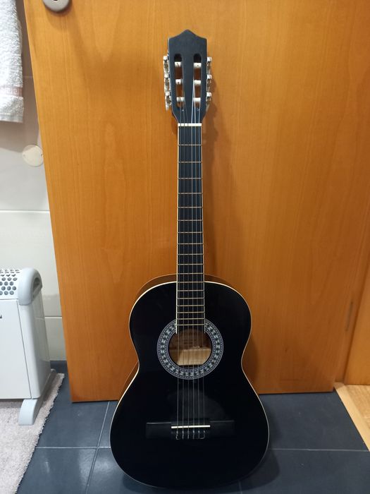 Guitarra classica Gomez em excelente estado com saco