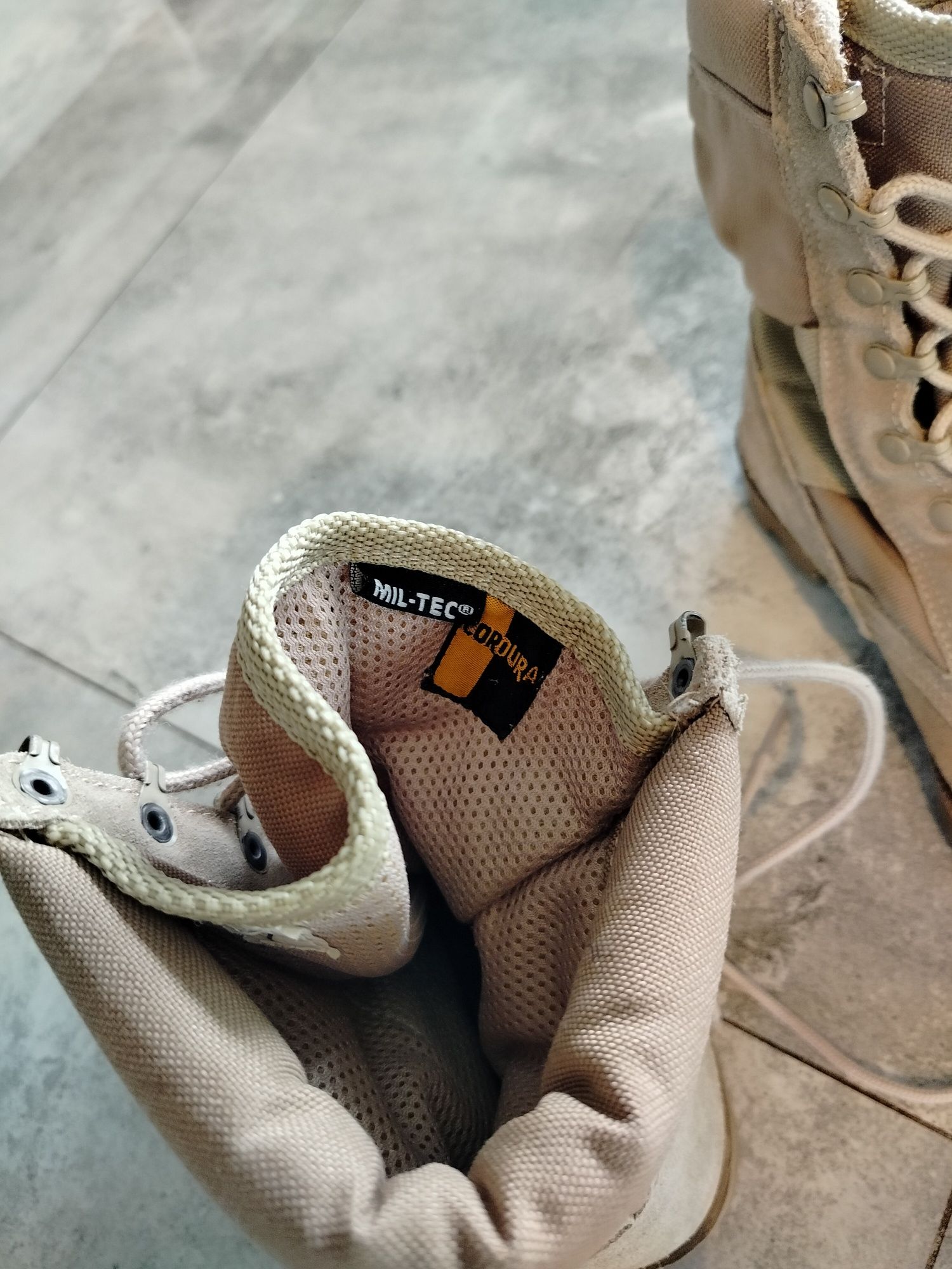 Buty trzewiki wojskowe letnie, pustynne. Mil - Tec, US Desert boots.