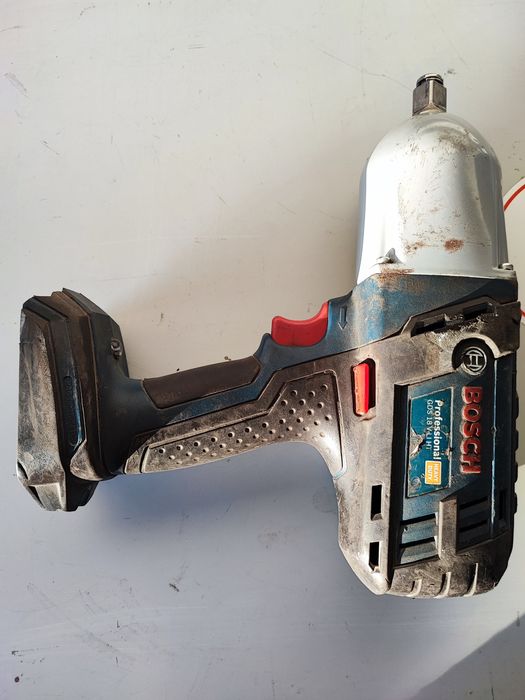 Klucz udarowy Bosch 700nm 3601 jb1 301