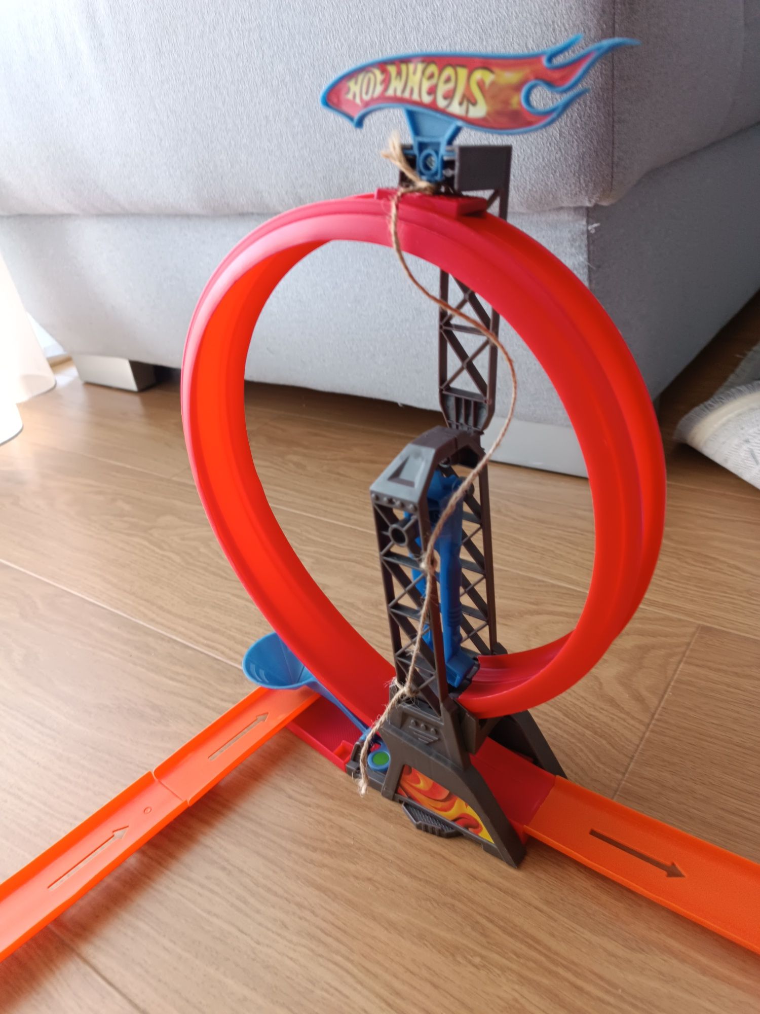 Tor hot wheels  zestaw kilku elementów