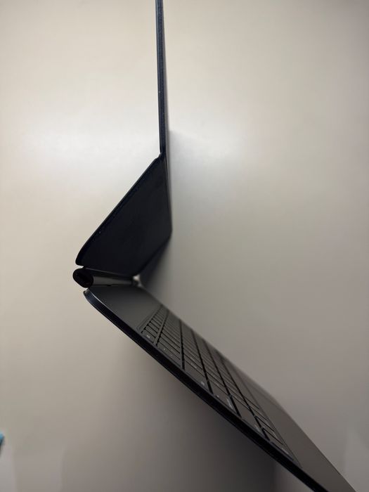 iPad Magic Keyboard для iPad Pro 13”