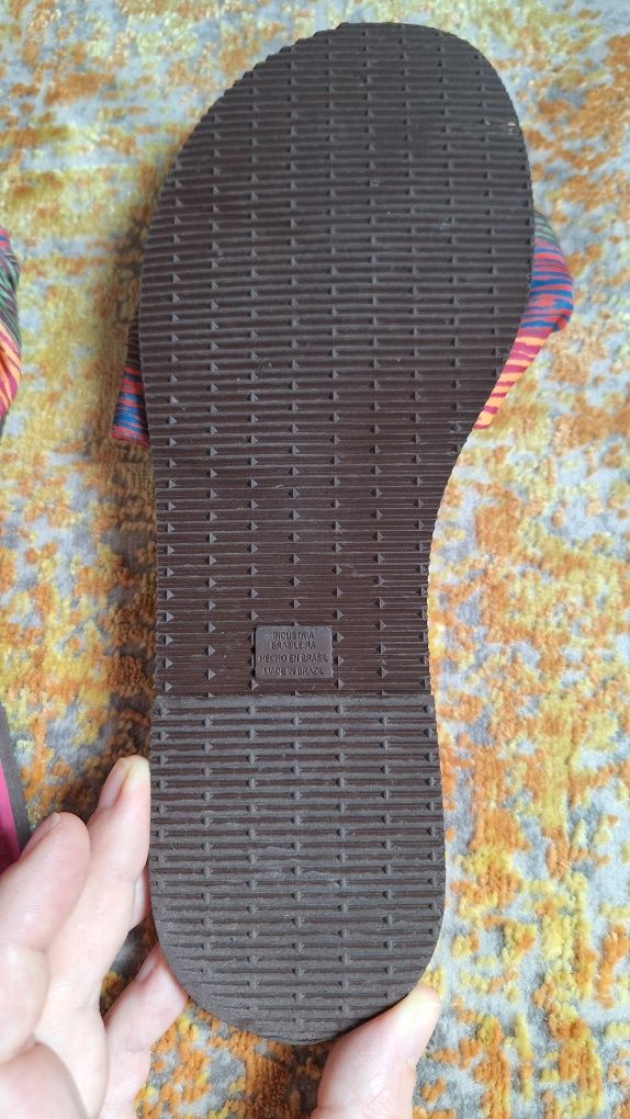 Havaianas Mulher You St Tropez  

Tamanho 38

Novas, usadas 1 vez