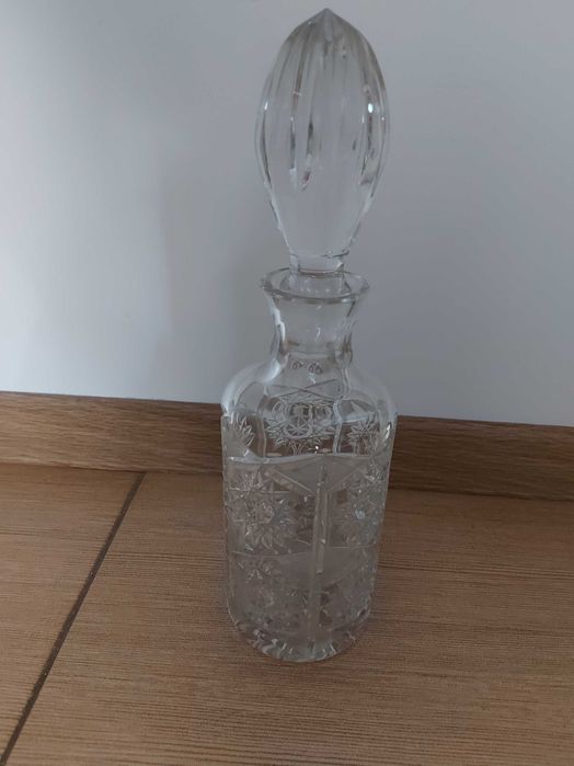 Kryształowa karafka