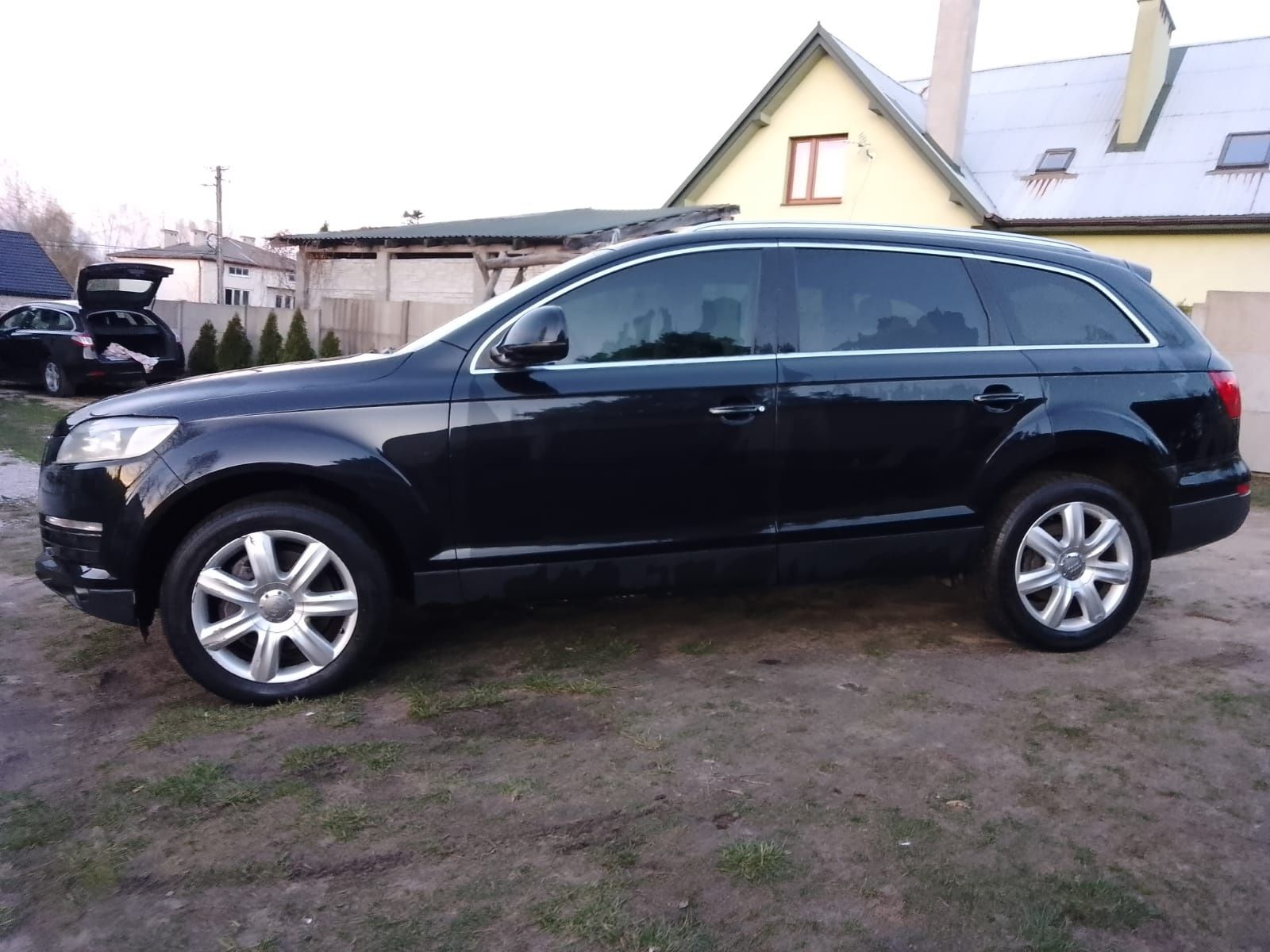 Audi Q7 3.0tdi stan bdb 7 osób automat 2006rok .