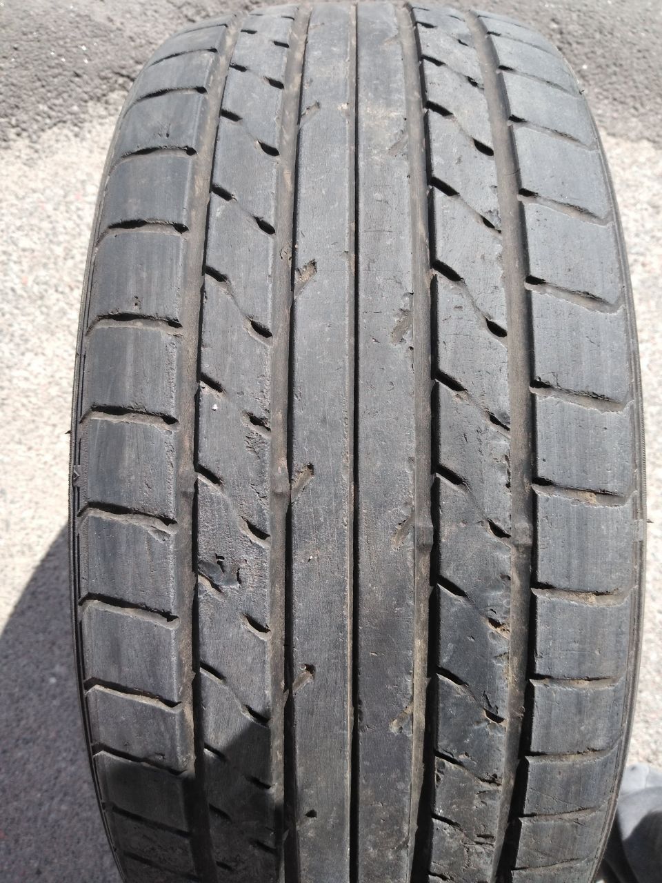 215/45 R18 Yokogama Advan A10 1шт распаровка одиночка