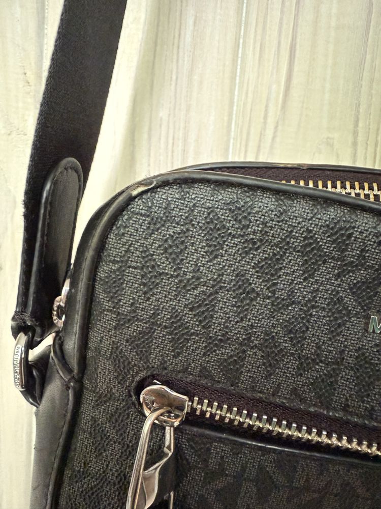 Чоловіча сумка месенджер michael kors в ідеальному стані