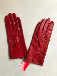 Skórzane burgundowe rękawiczki do wiosennych stylizacji S/M