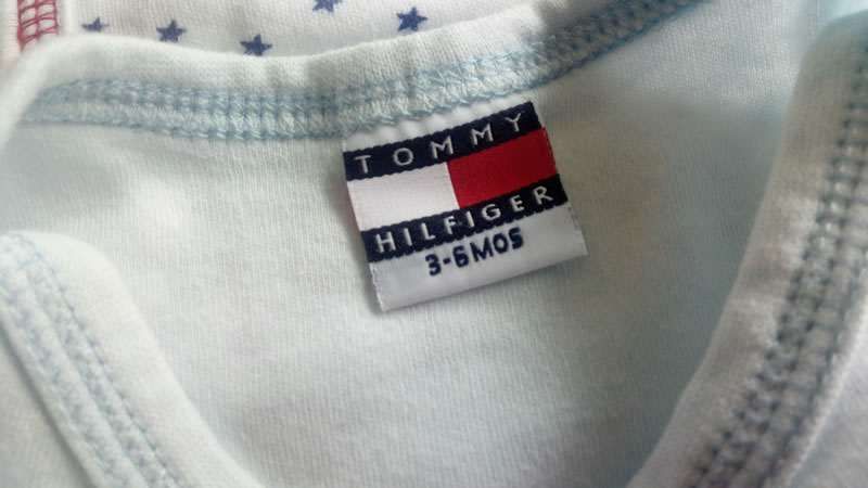 Conjunto Bebe Tommy Hilfiger