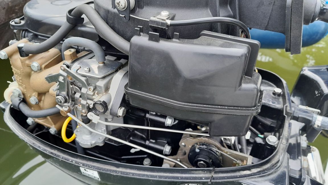 Silnik zaburtowy Mercury 8KM F8ML