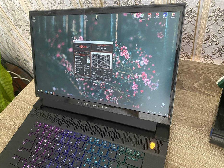 Dell Alienware m15 R3 /i7-10750H/16GB/RTX2070 SUPER 8 GB