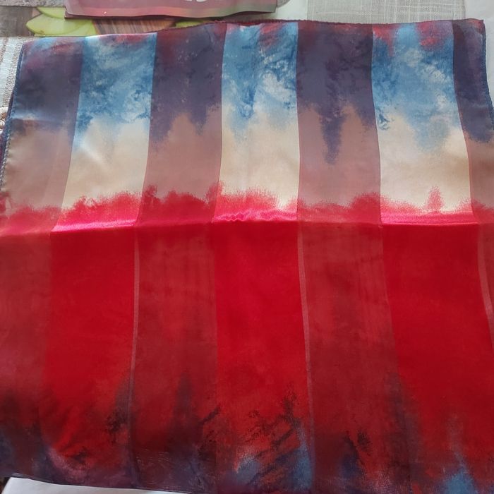 Ekstra szaliczek w pięknych kolorach