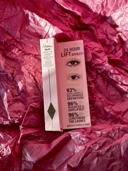 Charlotte tilbury румʼяна хайлайтер туш блиск для губ