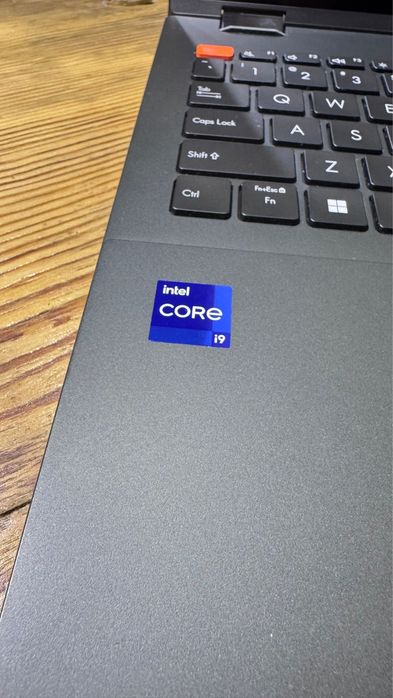 Asus Vivobook S16 2 в 1 touchscreen