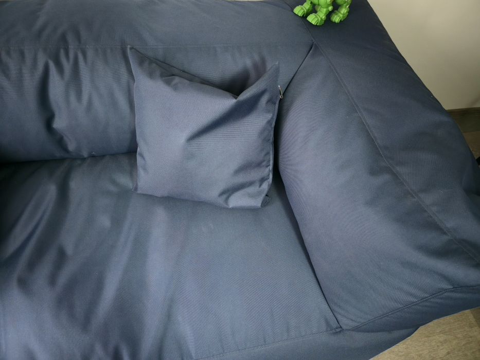 Диван безкаркасний