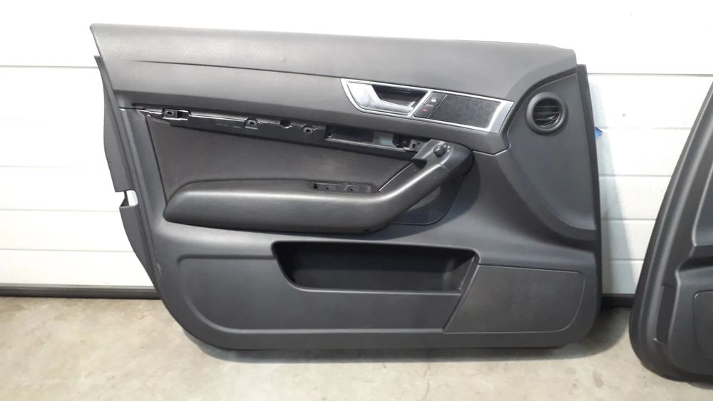 tapicerka boczek drzwi lewy przód A6 C6 2.0 FSI TFSI BPJ