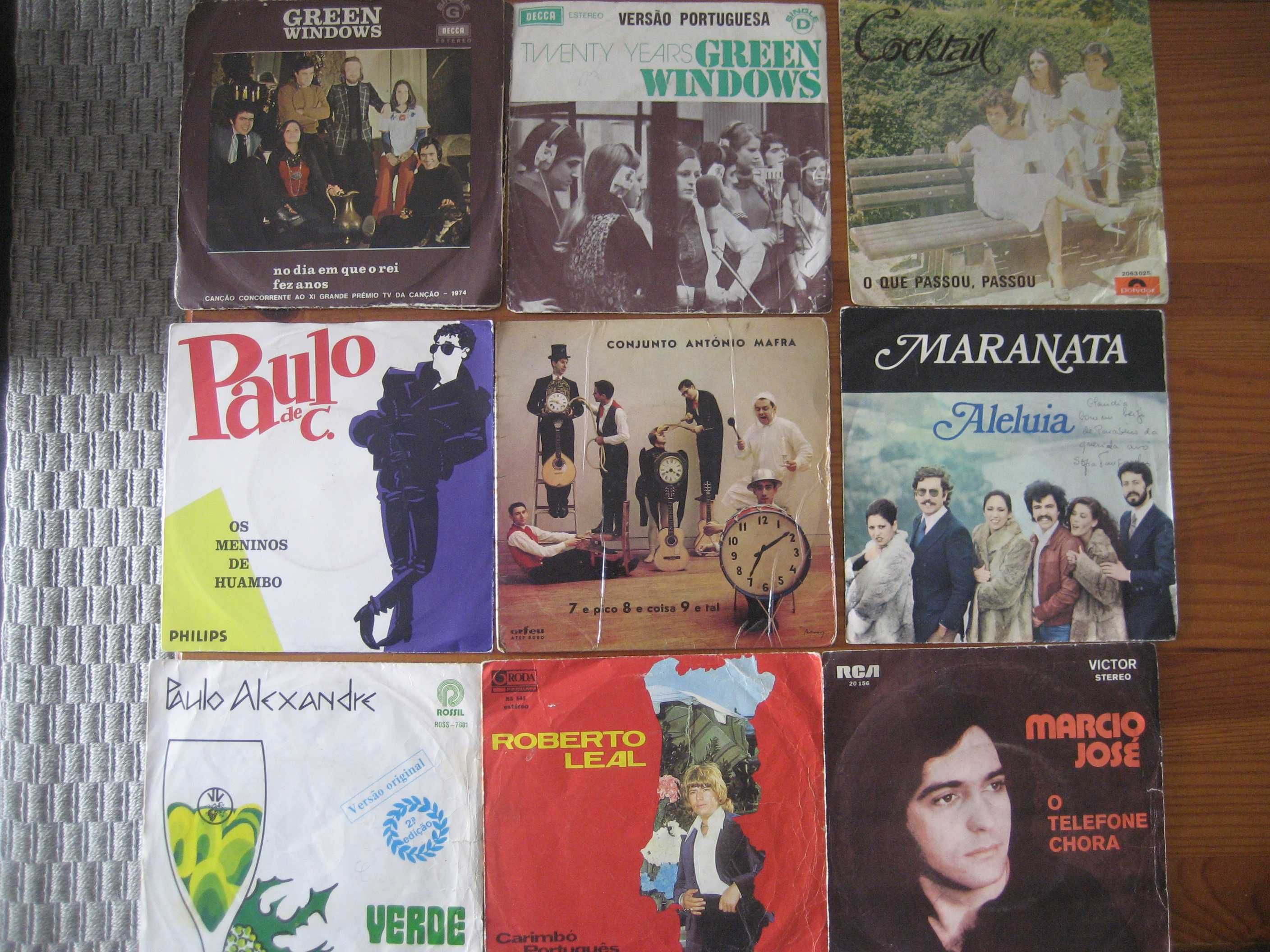 Singles de vinil dos anos 70 e 80 e infantis